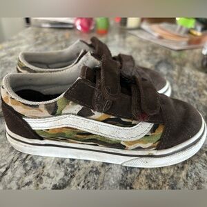 Toddler vans size 9